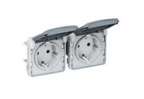069576 Legrand PL-COMP E/S 2X2P+T AUT HOR GR