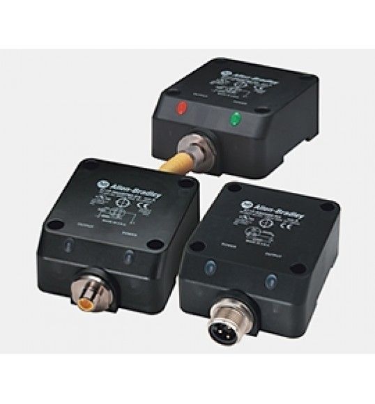 871F-D70NP50-E2 Inductive Proximity Sensor
