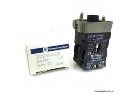 ZB2BW065 Light Module Base with Contact