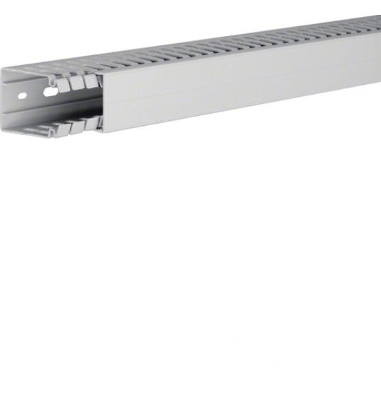 HA760040 slottet panel trunking HA7 60x40, lg