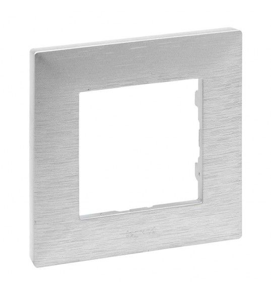 864871 Niloe step 1 gang cover plate brushed aluminium