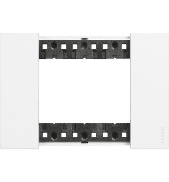 KA4803KW Living Now Placca Living Now 3 moduli Bianco