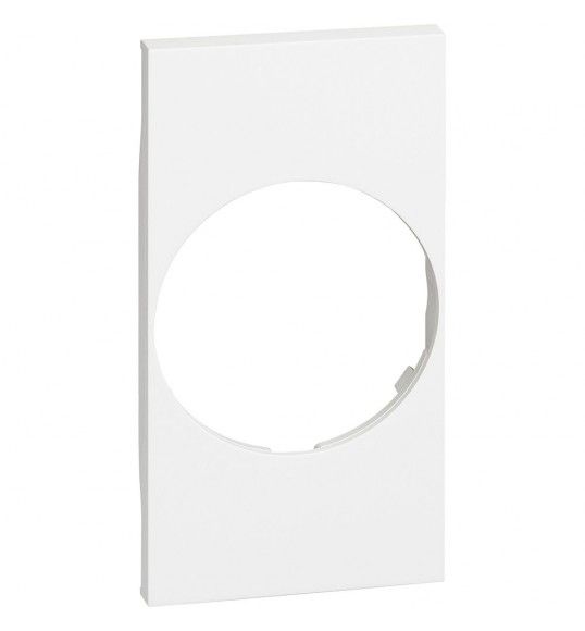KW04 Bticino LivingNow Abdeckung f�r Schutzkontakt-Steckdose in der Farbausf�hrung White